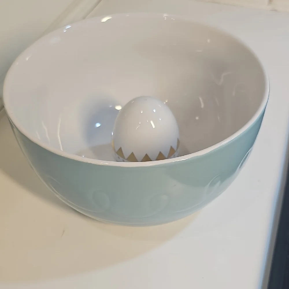 Threshold Blue Stoneware Easter Centerpiece Bowl With Egg Center Geometric EUC